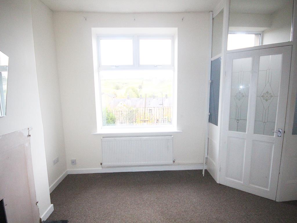 2 bedroom terraced house To Let in Trawden, Colne - IMG_5193.jpg